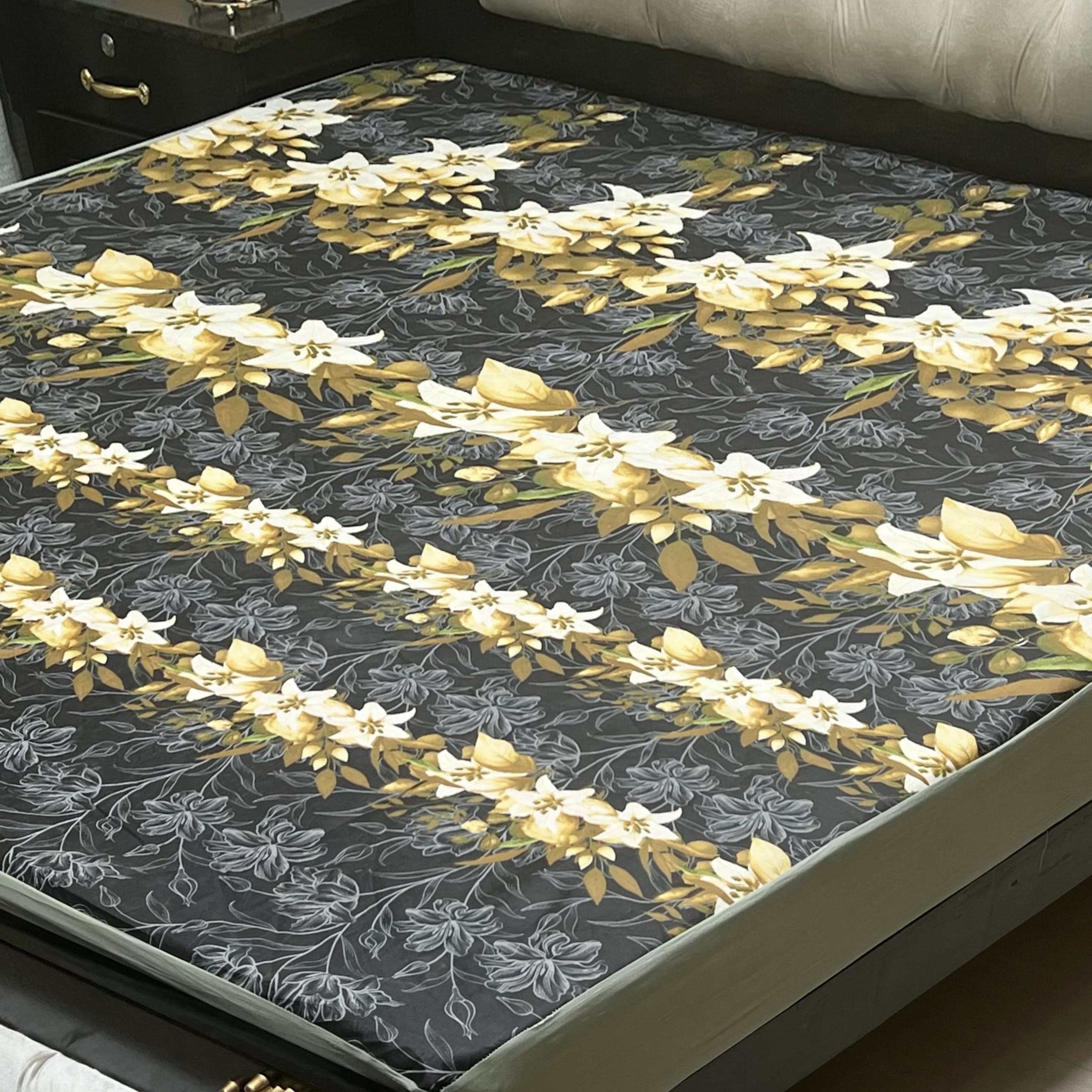 Printed WaterProof Mattress Cover ( Double Bed king Size)